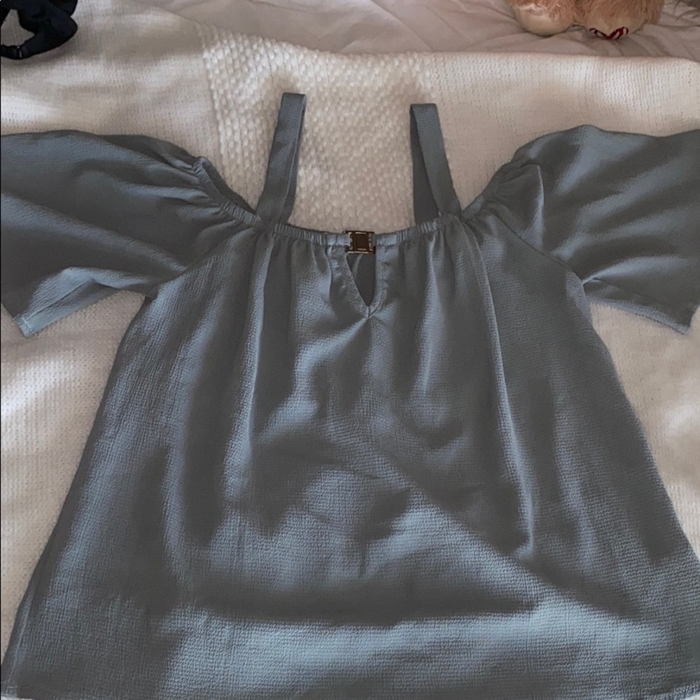 super cute blouse